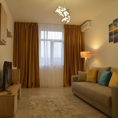 Sunrise Apartment Petroşani エクステリア 写真