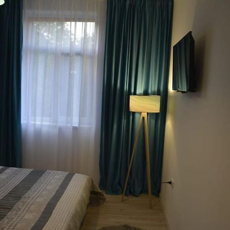 Sunrise Apartment Petroşani エクステリア 写真